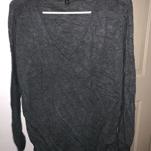 V-neck long sleeve